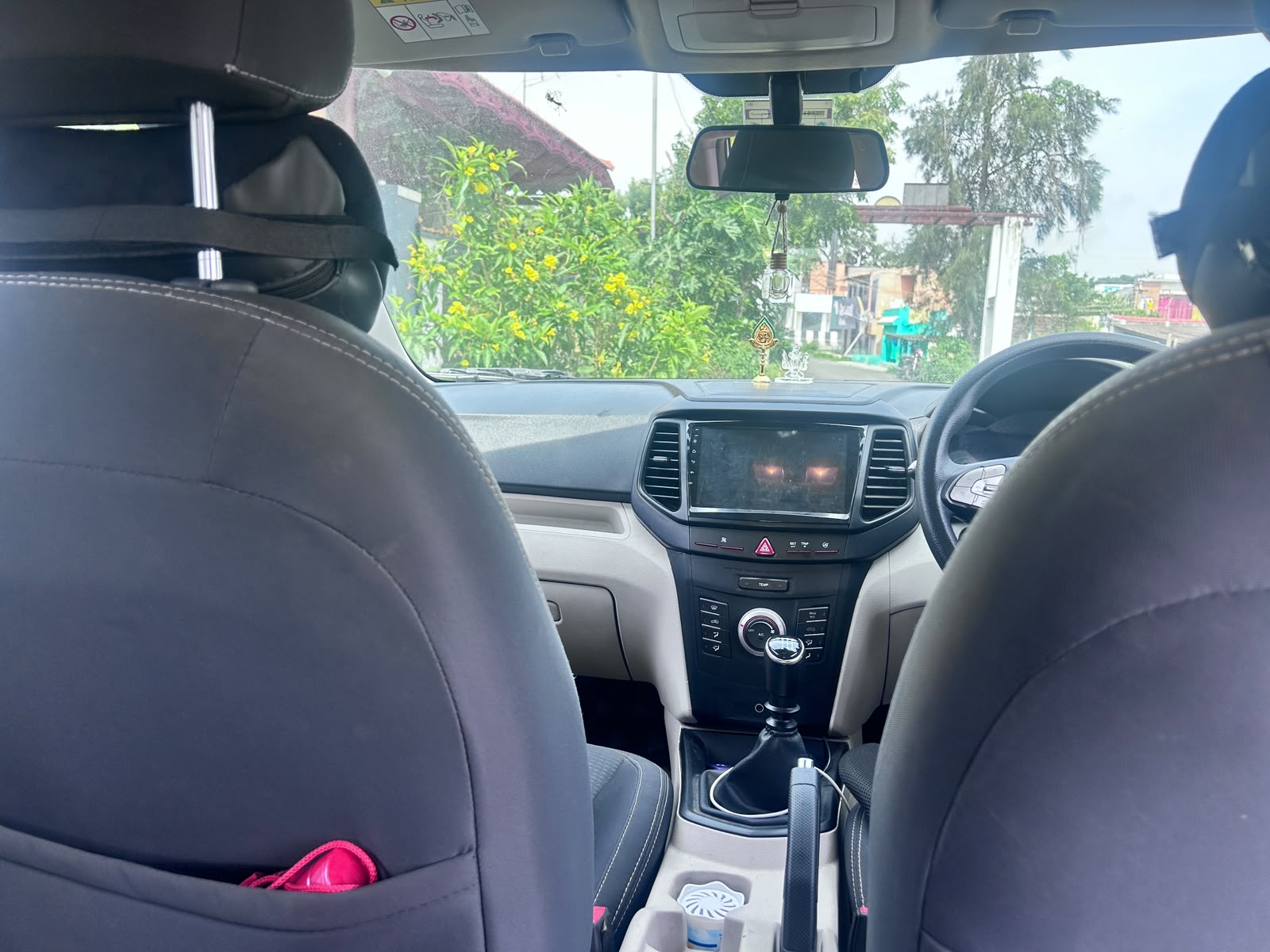 Mahindra XUV300 - Image 4